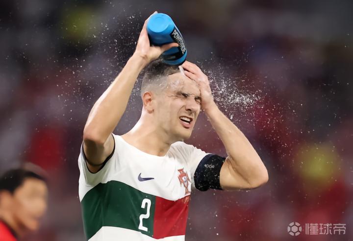 西媒：球员不满FIFA为电视转播将世界杯比赛放在一天中高温时段进行