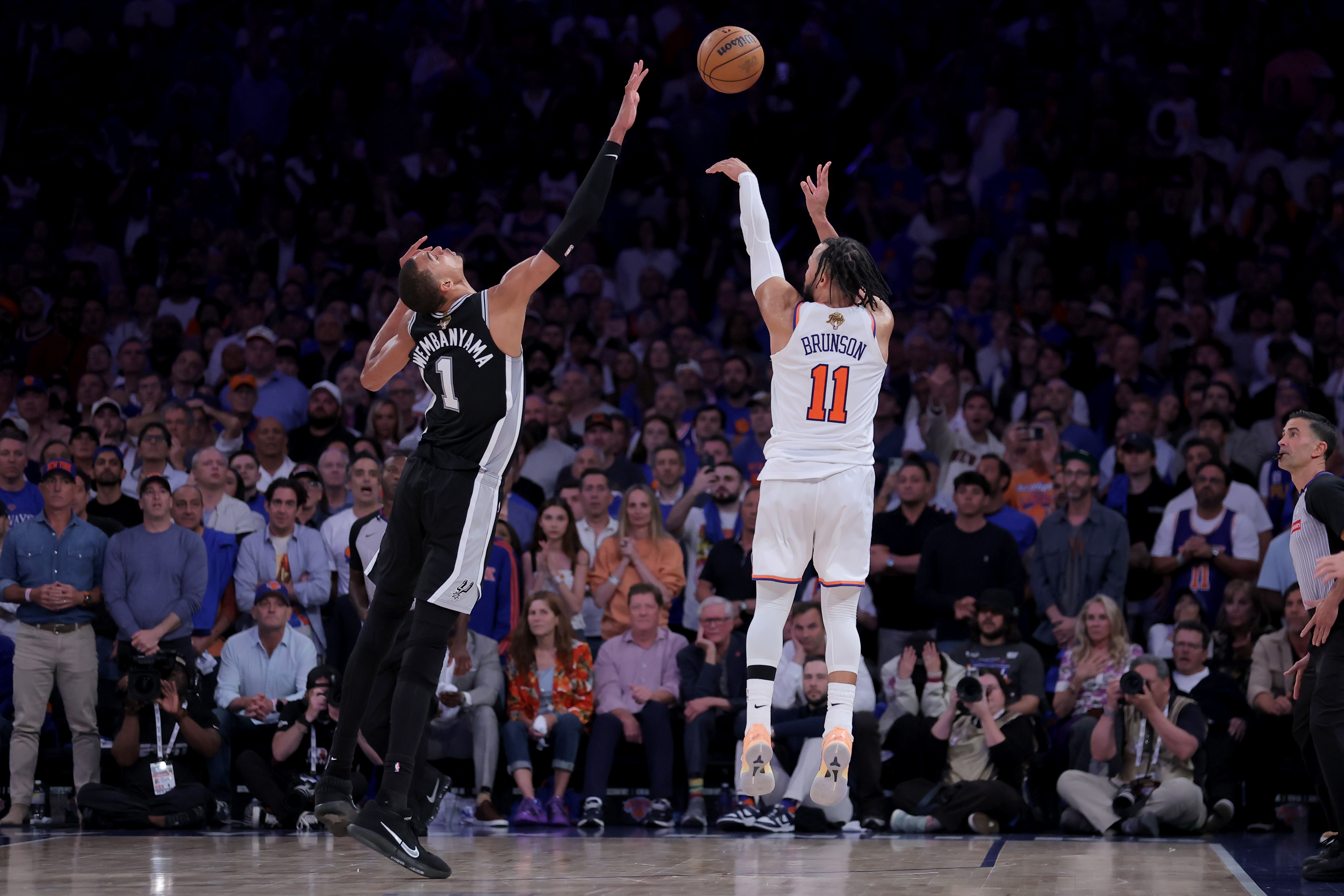 A·史密斯：布伦森拯救了NBA 否则所有人都在想怎么击败文班亚马