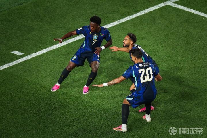 维尼修斯世界杯表现亮眼，半场传射助巴西3-0领先海地