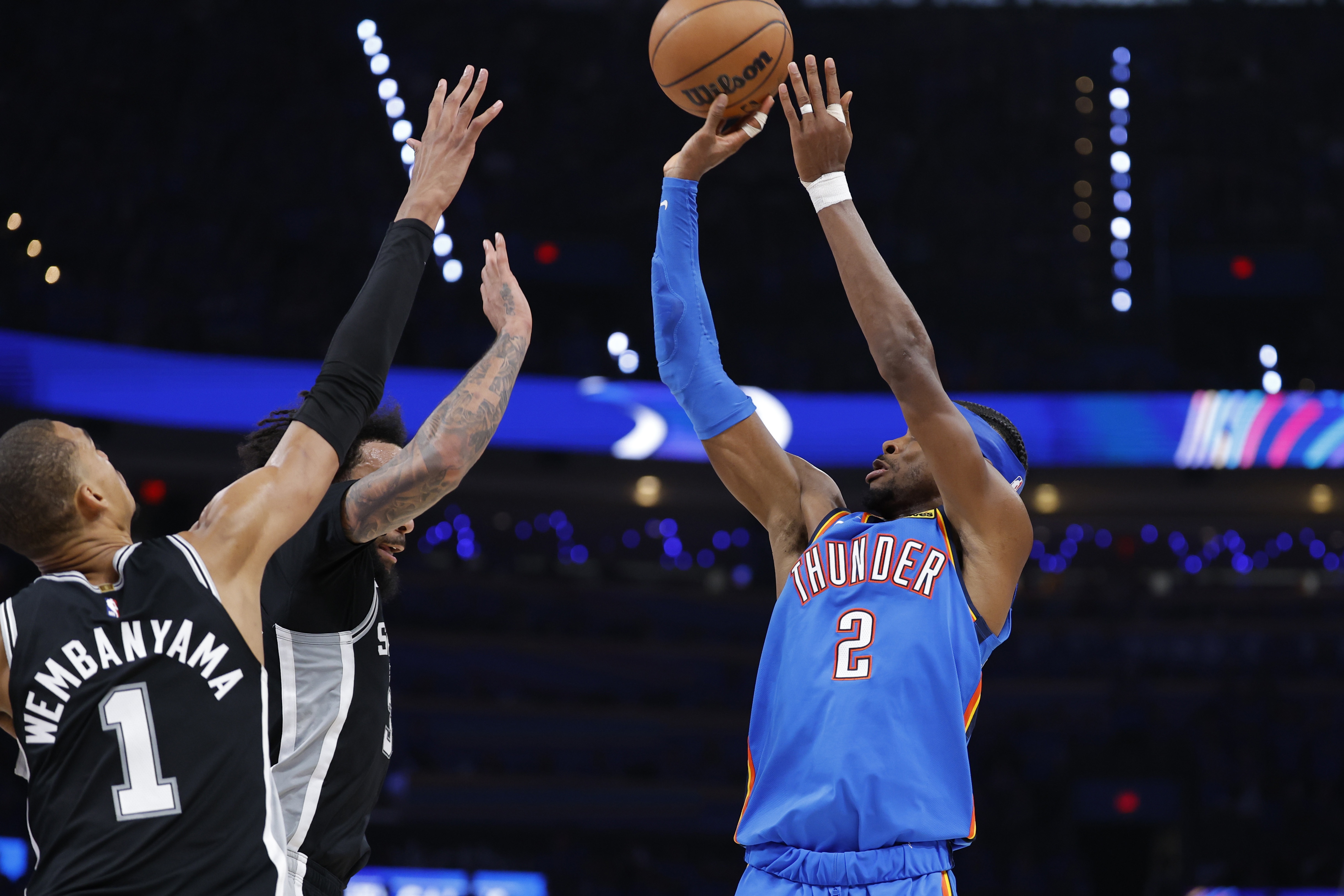 林书豪分析下赛季NBA夺冠热门：马刺略占优势，雷霆不容小觑