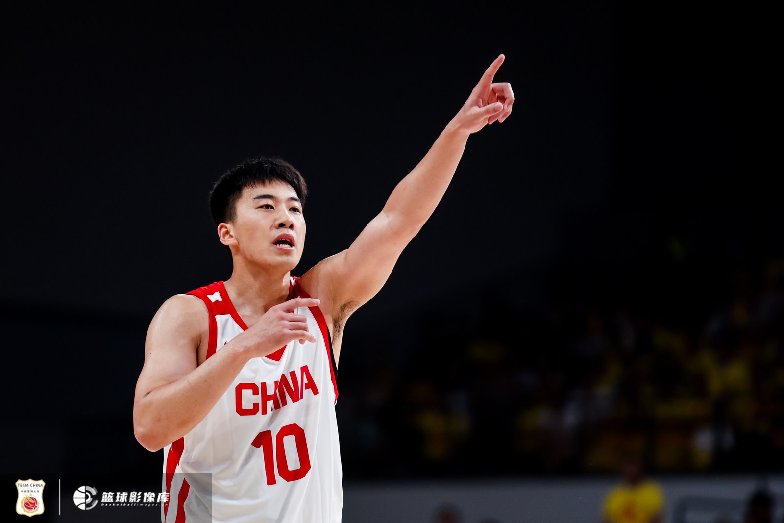 王俊杰力挽狂澜，中国男篮以91-81战胜澳大利亚男篮，创全场最佳表现