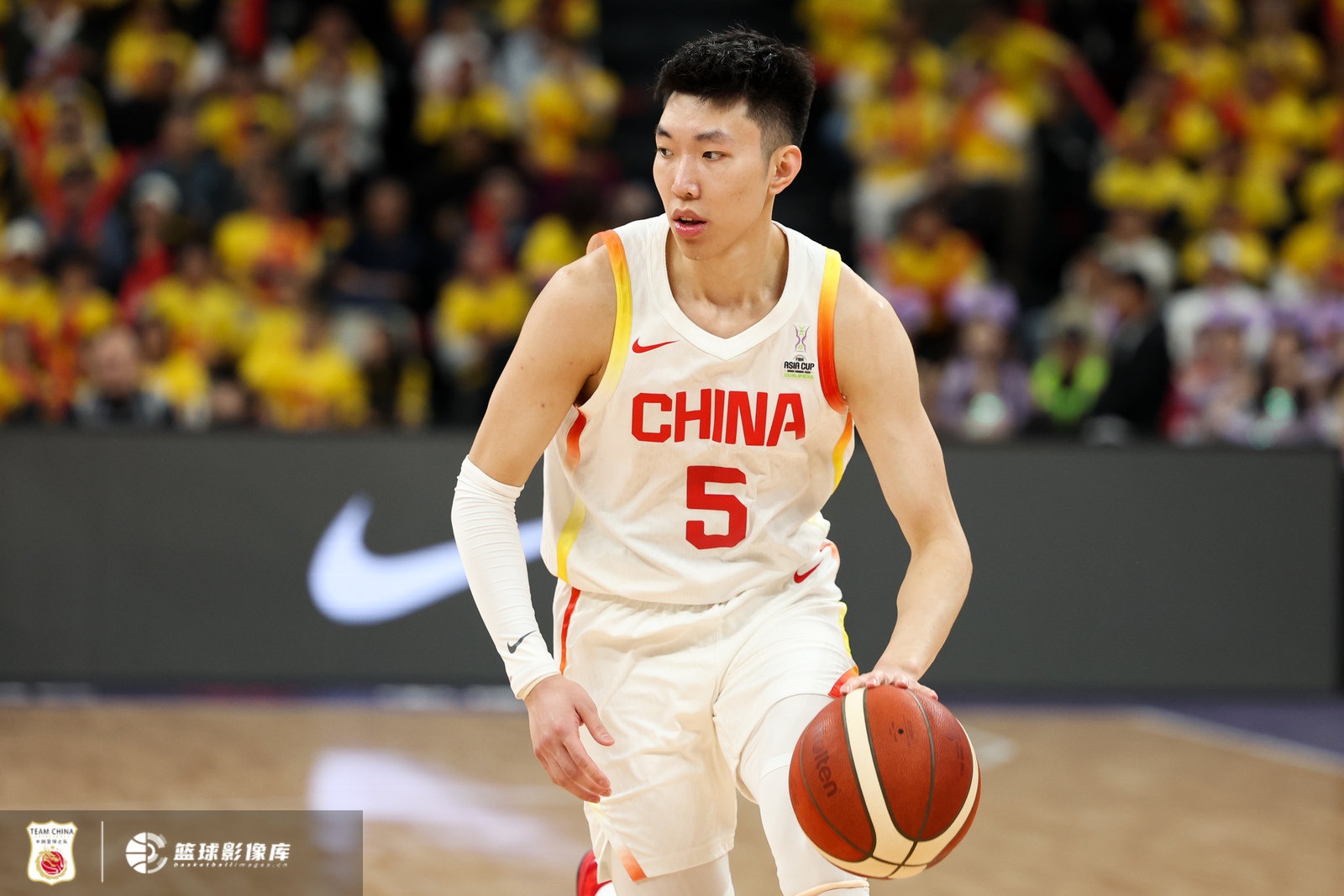 中国男篮热身赛廖三宁表现欠佳，7投仅2中