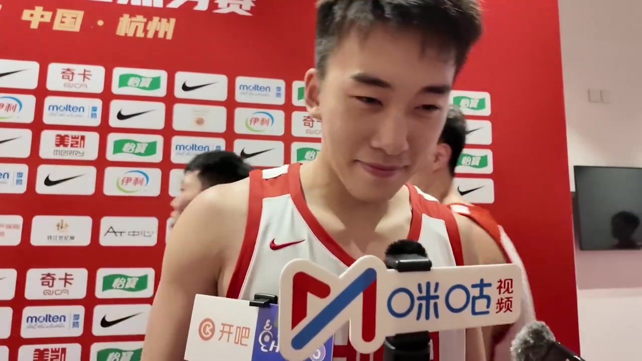 王俊杰长沙赛后情绪低落 郭导深夜辅导助其反弹