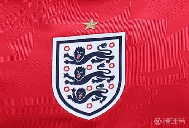 英格兰历史学者：英格兰队徽上其实是三只豹子，而不是狮子
