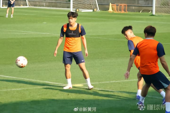 鲁媒：泰山队集结备战下半程，6名小将随U23集训