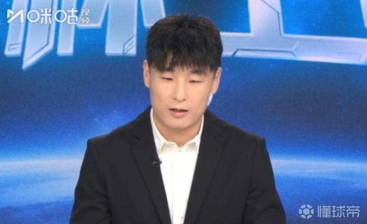武磊盛赞加克波：全面型球员，为荷兰注入多元战术