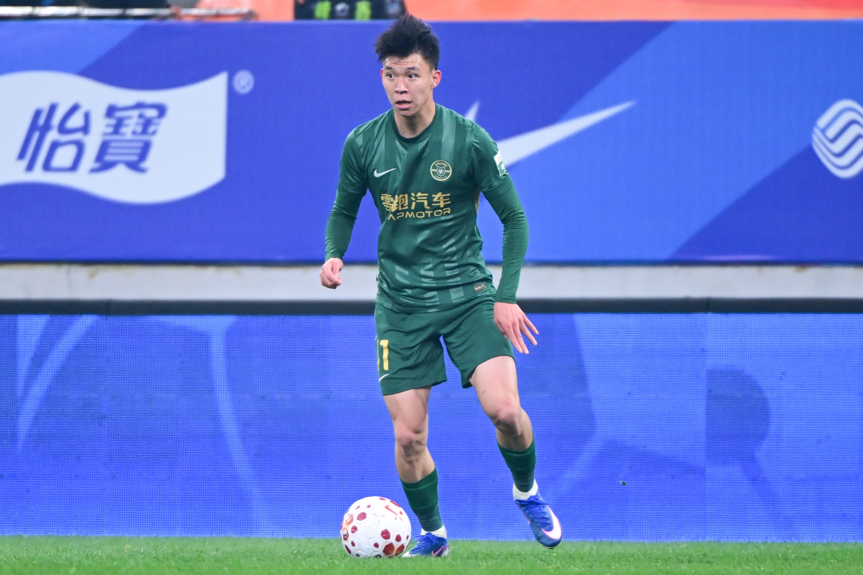 中超本土球员身价排行：王钰栋180万欧第一，李昊翻倍暴涨40万欧