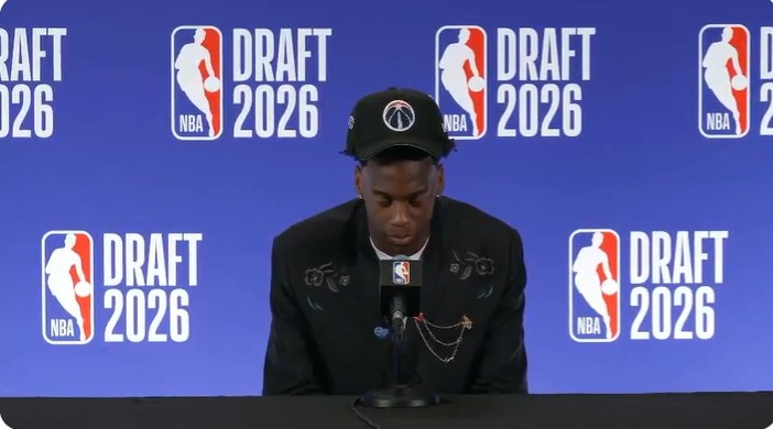 NBA选秀大会状元AJ·迪班萨立志成为波士顿榜样，激励家乡孩子追逐梦想