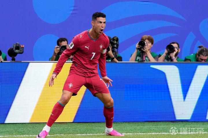 何小珂致敬C罗：再一次让黑子们无话可说，你就是Goat