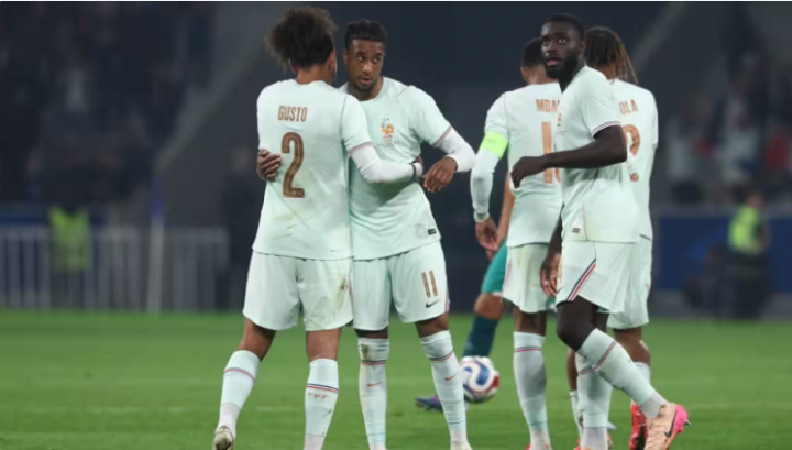 奥利塞帽子戏法闪耀，法国3-1胜北爱尔兰奔赴世界杯