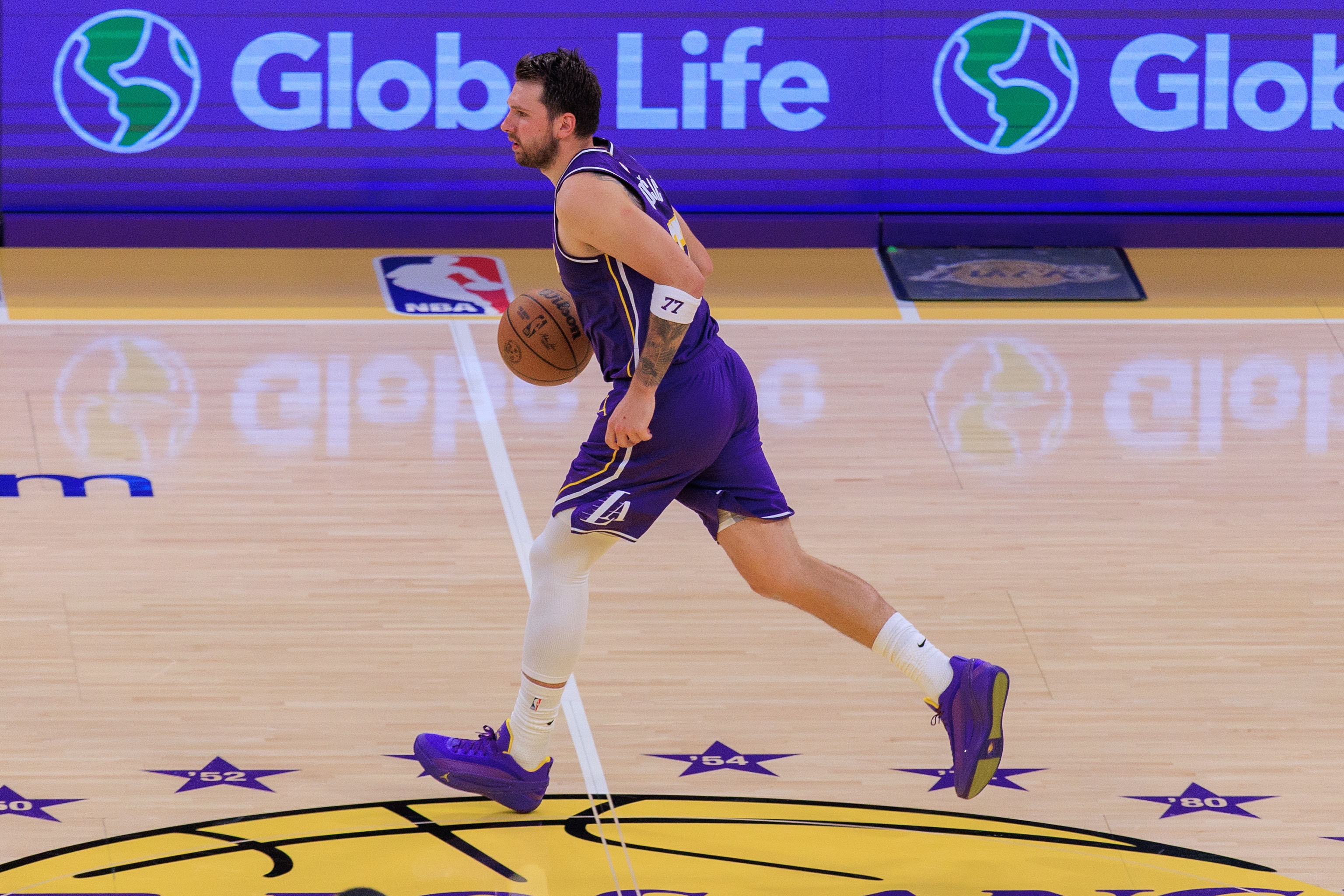 东契奇交易效应显现：NBA球队积极寻求大交易争夺冠军