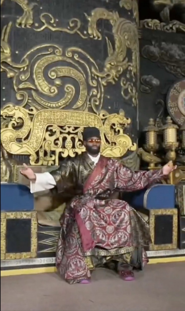 你也是龙的传人？！杰伦·布朗发推疑似宣布中文名：龙布朗
