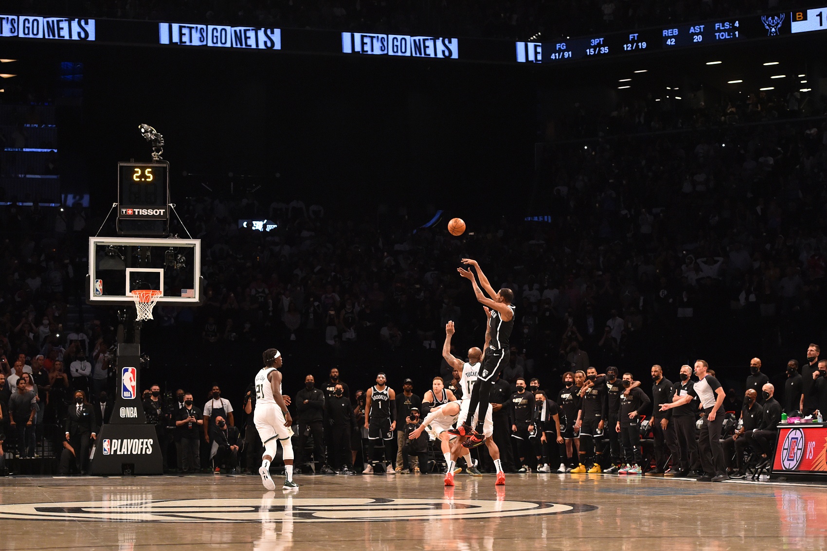 里弗斯透露NBA季后赛假设情景：热火三巨头或解散，布登霍尔泽可能下课