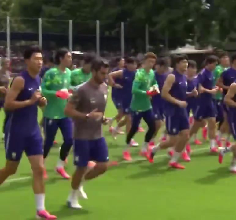 巨大争议！韩国记者现场嘲讽孙兴慜：跑得像排长，明明没服过兵役