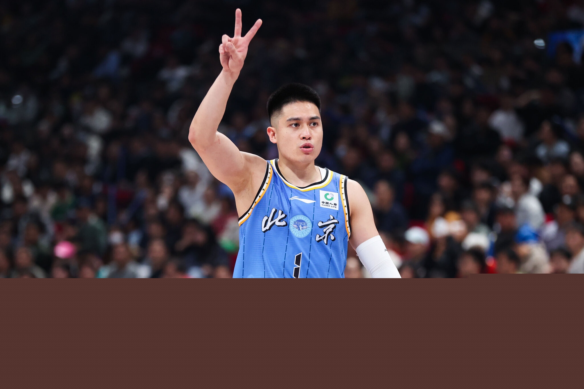 真挚的祝福🎂祝北京男篮后卫陈盈骏33岁生日快乐！
