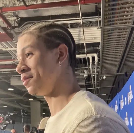 卡布：我和文班去过世界上最安静的房间，做过一大堆傻事