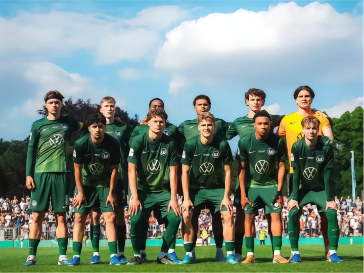 狼堡U19获德国青年杯亚军