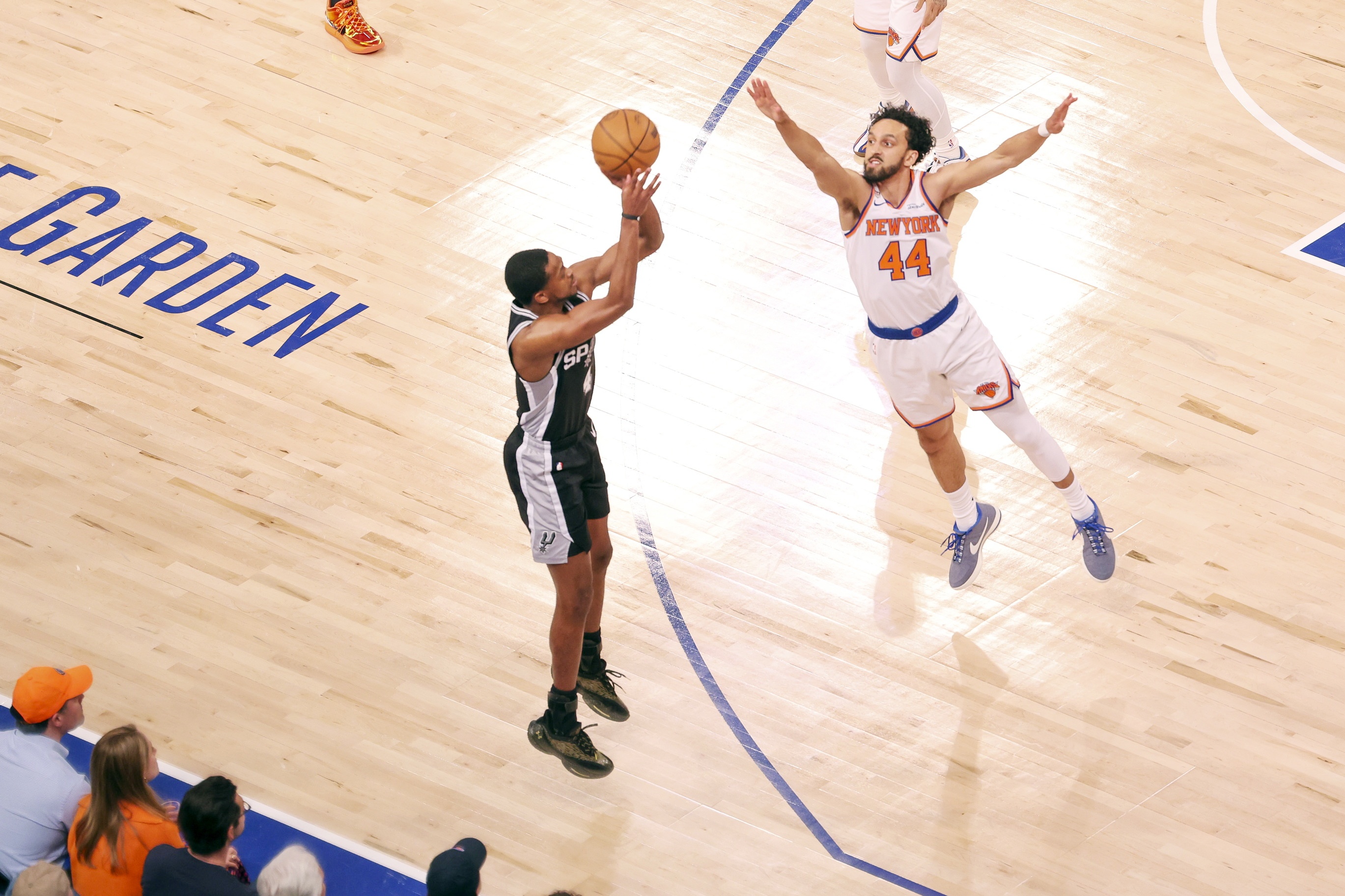 NBA季后赛接球三分命中率最低球员排行榜：福克斯20.8%领衔