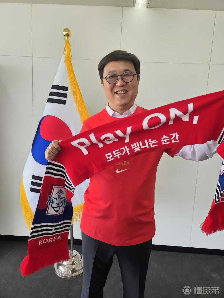 韩国文化体育观光部长崔辉永宣布全面改革足球行政体系