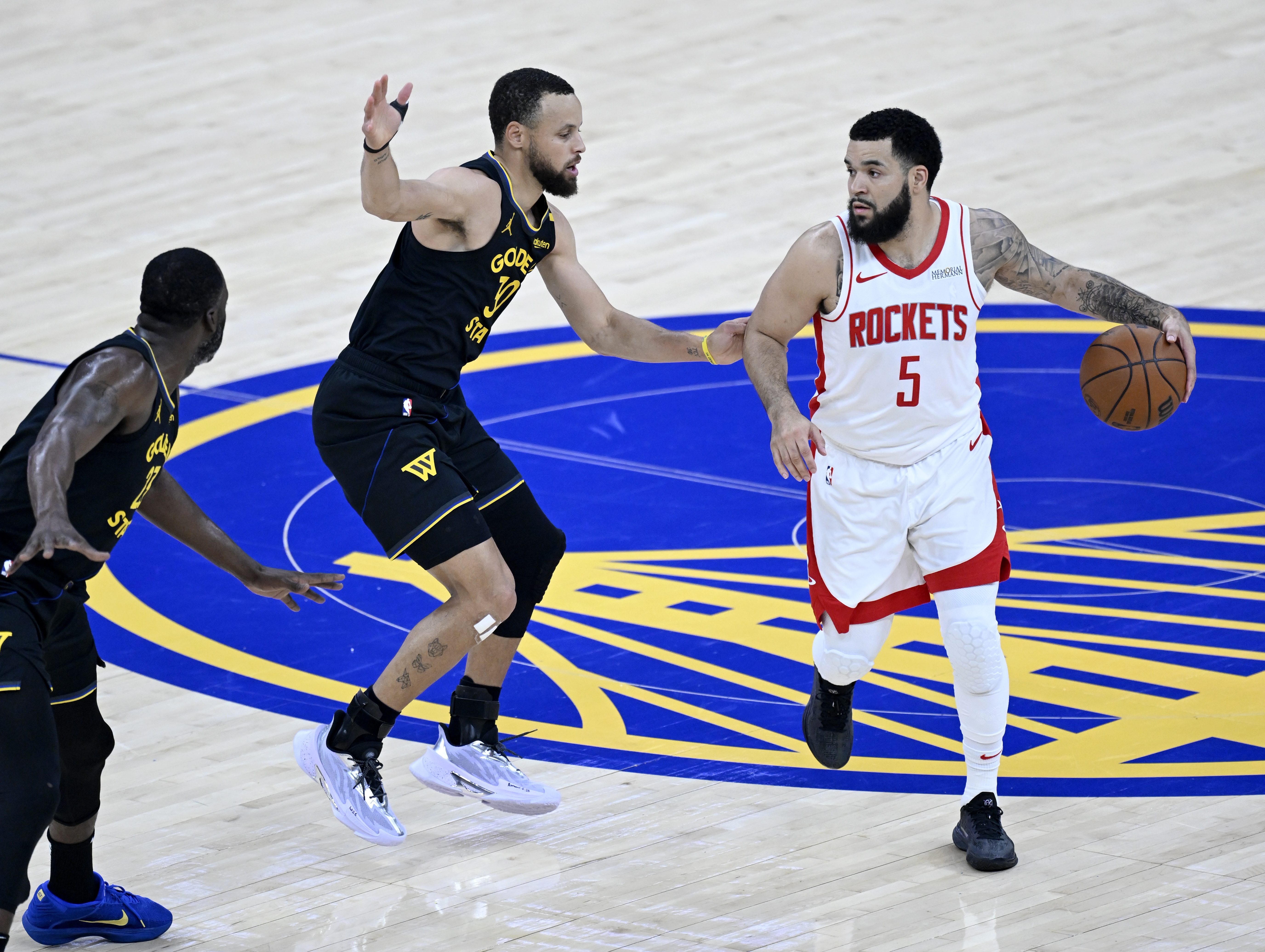 NBA自由市场开启在即，众多球员和球队选项截止日临近