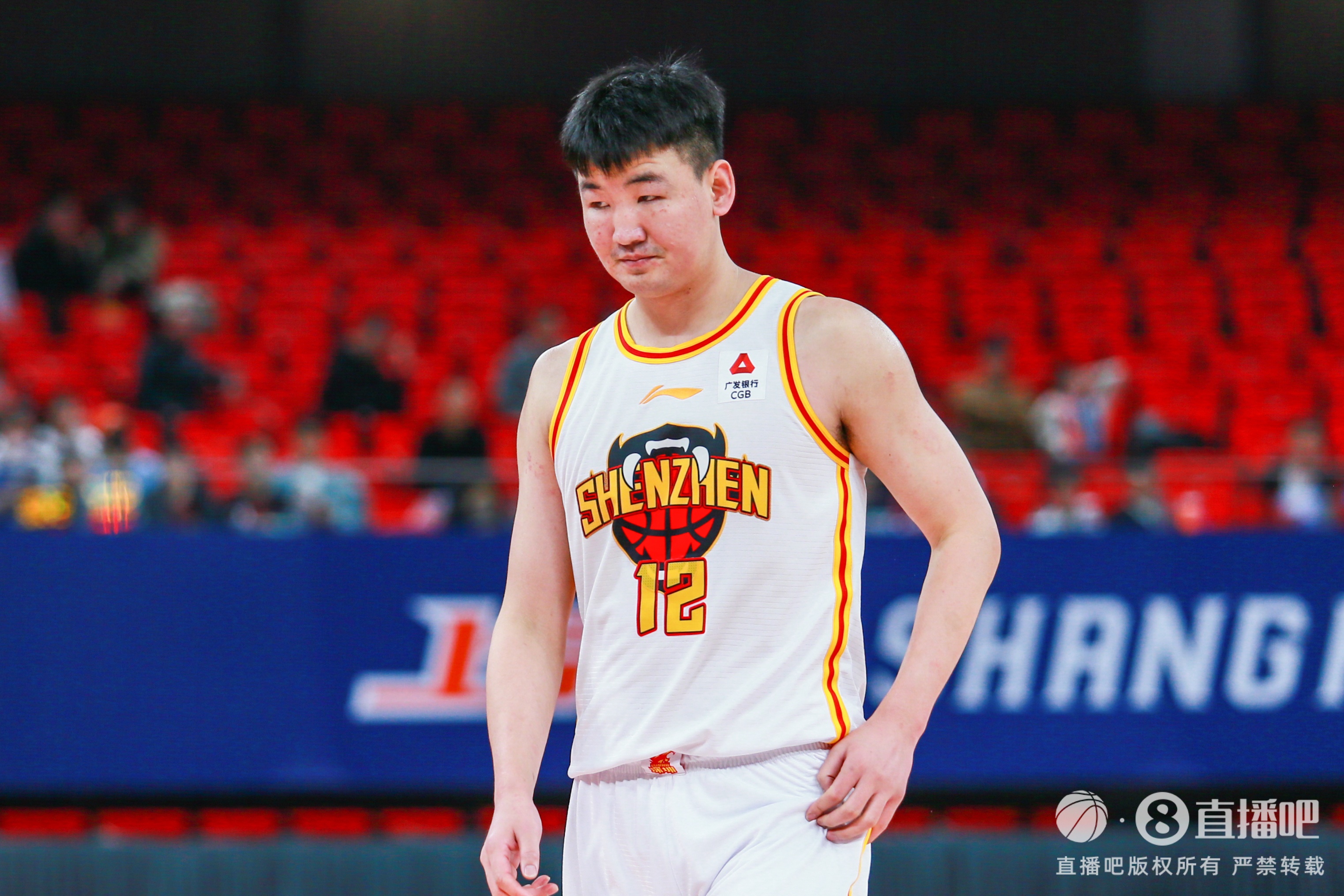 篮球界重磅人事调整：顾全出任深圳男篮新帅