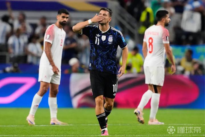 洛塞尔索全情投入世界杯，澄清转会传闻并强调与贝蒂斯合同关系