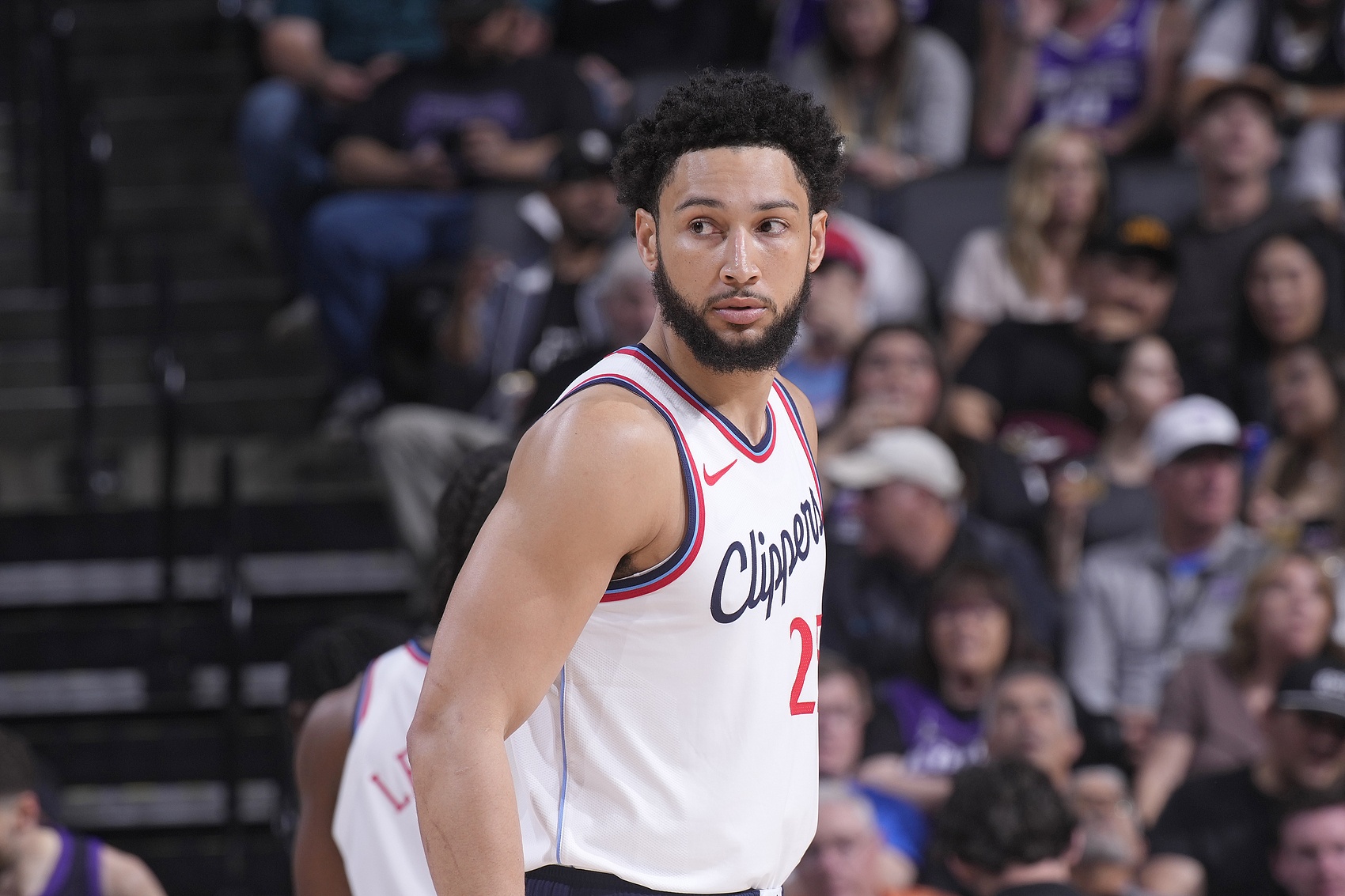 著名评论员A·史密斯谈本·西蒙斯重返NBA：历史级毒瘤，球队应倒贴钱