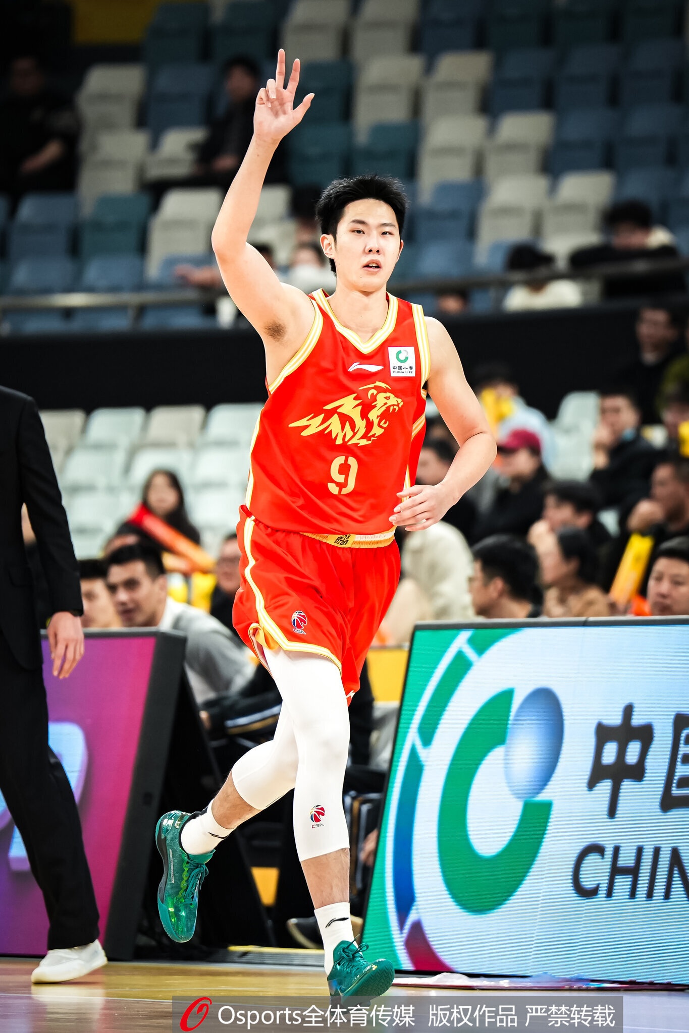 山西男篮通过现金交易引进赵嘉仁，强化阵容实力