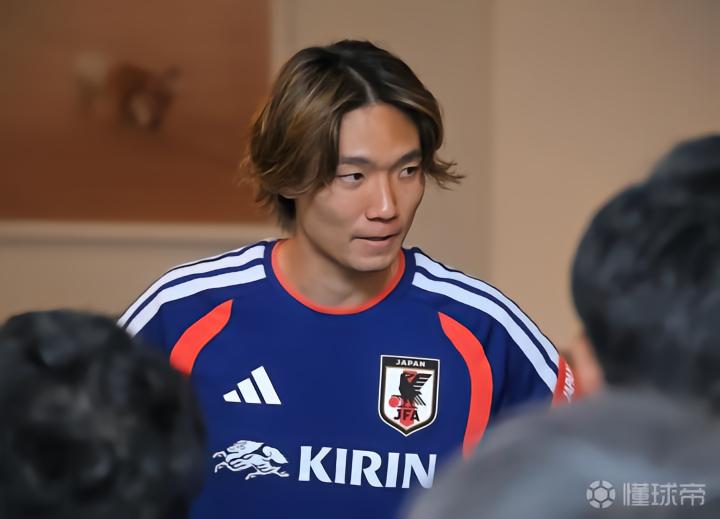 日本球员板仓滉感叹世界杯结束，透露队长责任与对足球的热爱