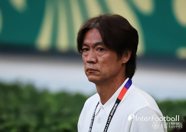 洪明甫韩国执教生涯或受阻，日本俱乐部有意邀其加盟