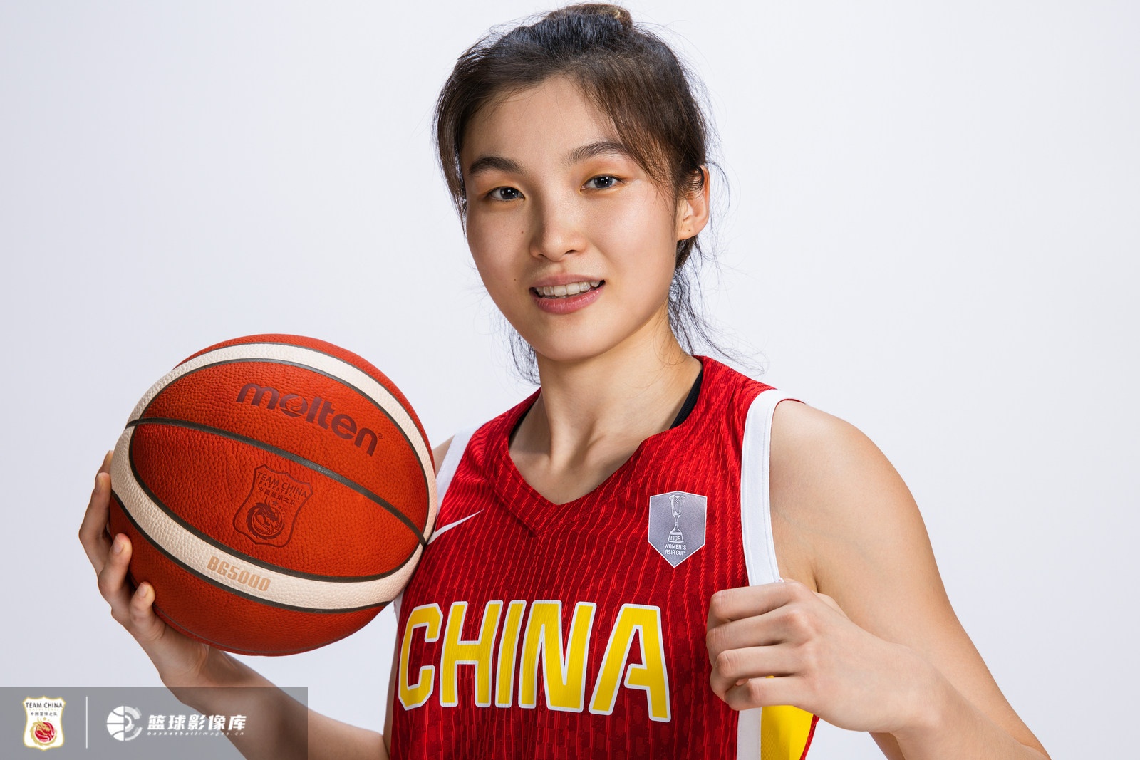 山西女篮喜迎新援王家绘、李若莹，翟若云转会新疆女篮