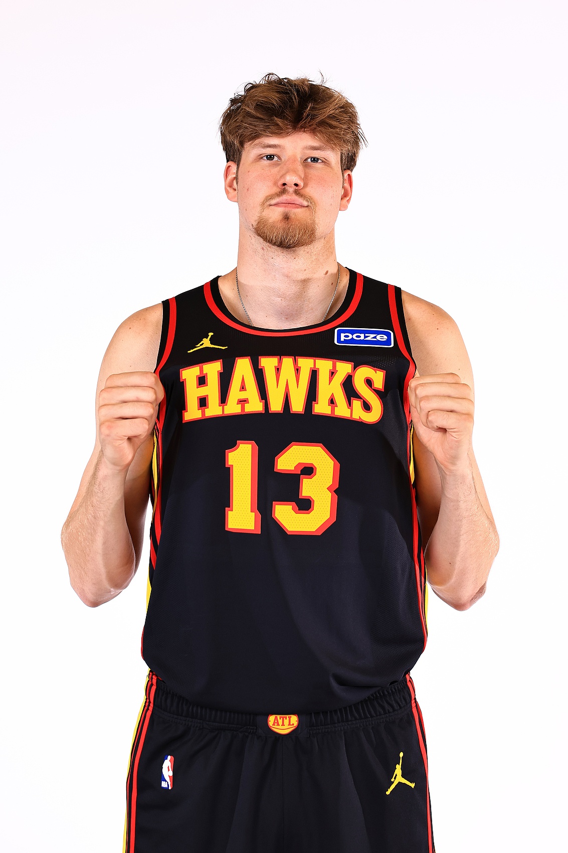 NBA新星维萨尔与老鹰队达成4年合约，总额达930万美元