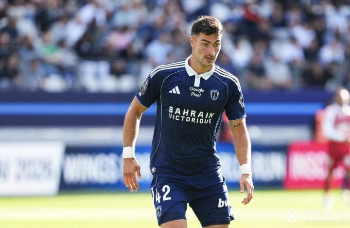 罗马诺：巴黎FC成功收购布莱顿后卫科波拉，转会费1800万欧