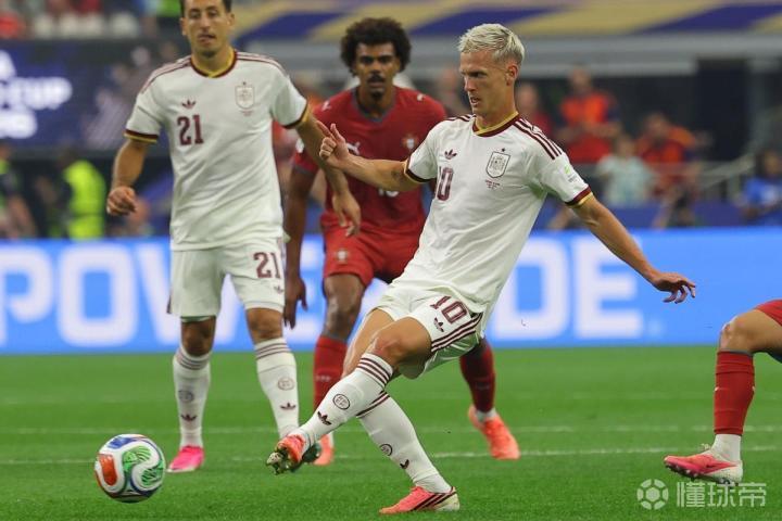 奥尔莫谈职业生涯与世界杯：不断证明自己，享受佩德里比赛