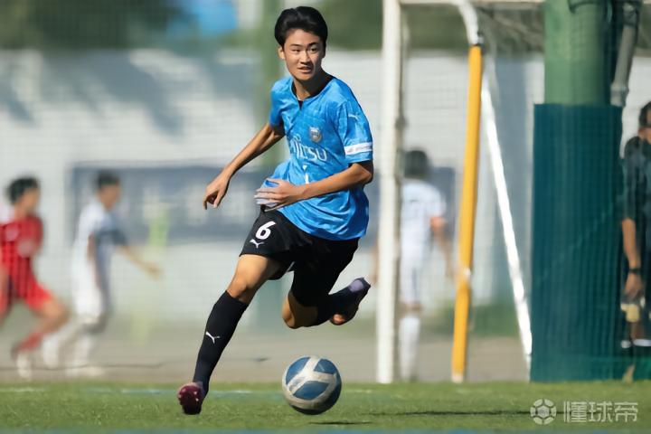 关德晴代表日本U19首发，成为第2名代表日本参加土伦杯的华裔