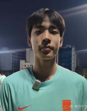 朱鹏宇：我和毛伟杰都很开心为国效力，希望在客场拿下新加坡