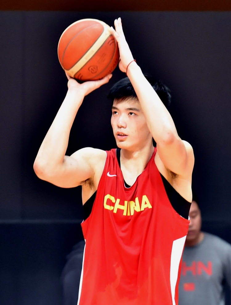 终结可以！焦泊乔13分钟6中3拿到8分3板 罚球2中2