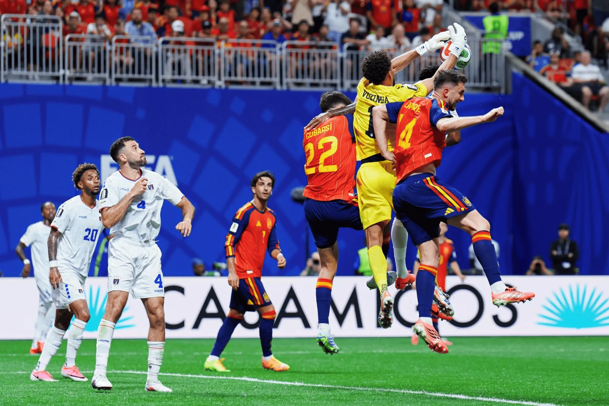 西班牙0-0佛得角全场数据：控球率73开；射门27-6，射正7-1