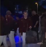 时隔24年重返世界杯，土耳其队抵达美国受当地侨民热情欢迎