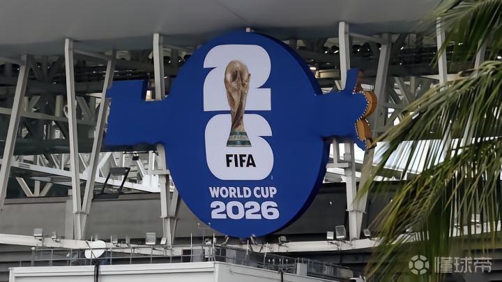 极目新闻：一球迷花9万在美国待10天看世界杯，包含梅罗比赛