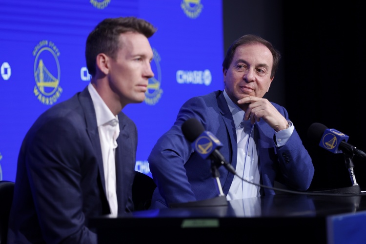 邓利维谈11号签：所有方案都会纳入考量 我们会收获合适的年轻人