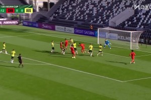 首胜！U23国足1-0澳大利亚先赛升头名 彭啸制胜球李昊连场献神扑